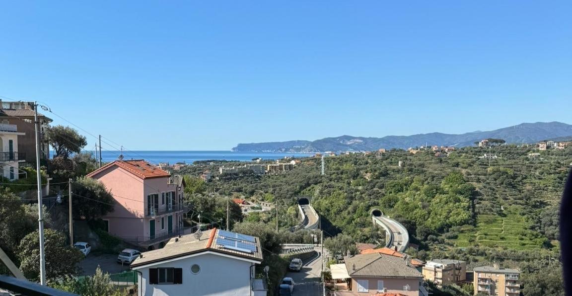Casa Graziella Acomodação com café da manhã Celle Ligure Exterior foto
