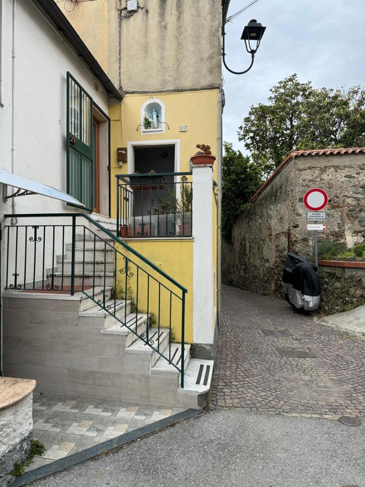 Casa Graziella Acomodação com café da manhã Celle Ligure Exterior foto